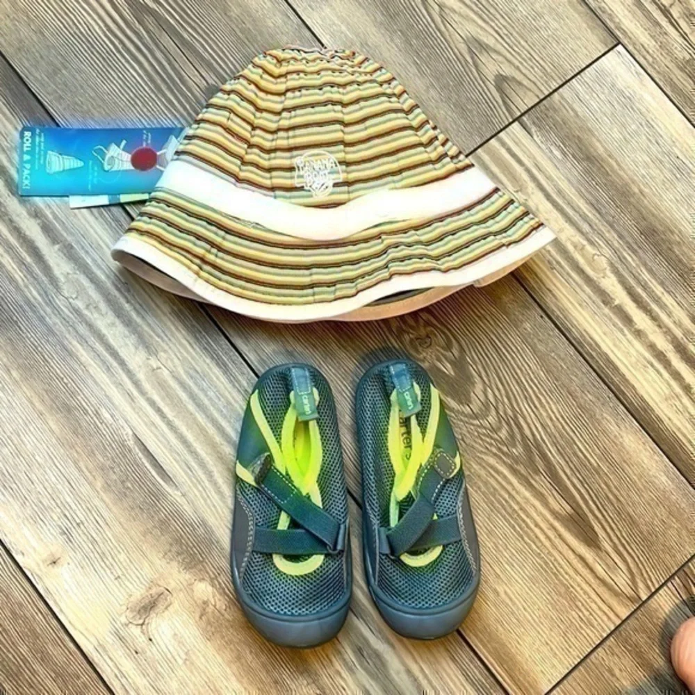 BANANA BOAT Toddler Sun Hat and Carter’s Toddler Water Shoes | size 9